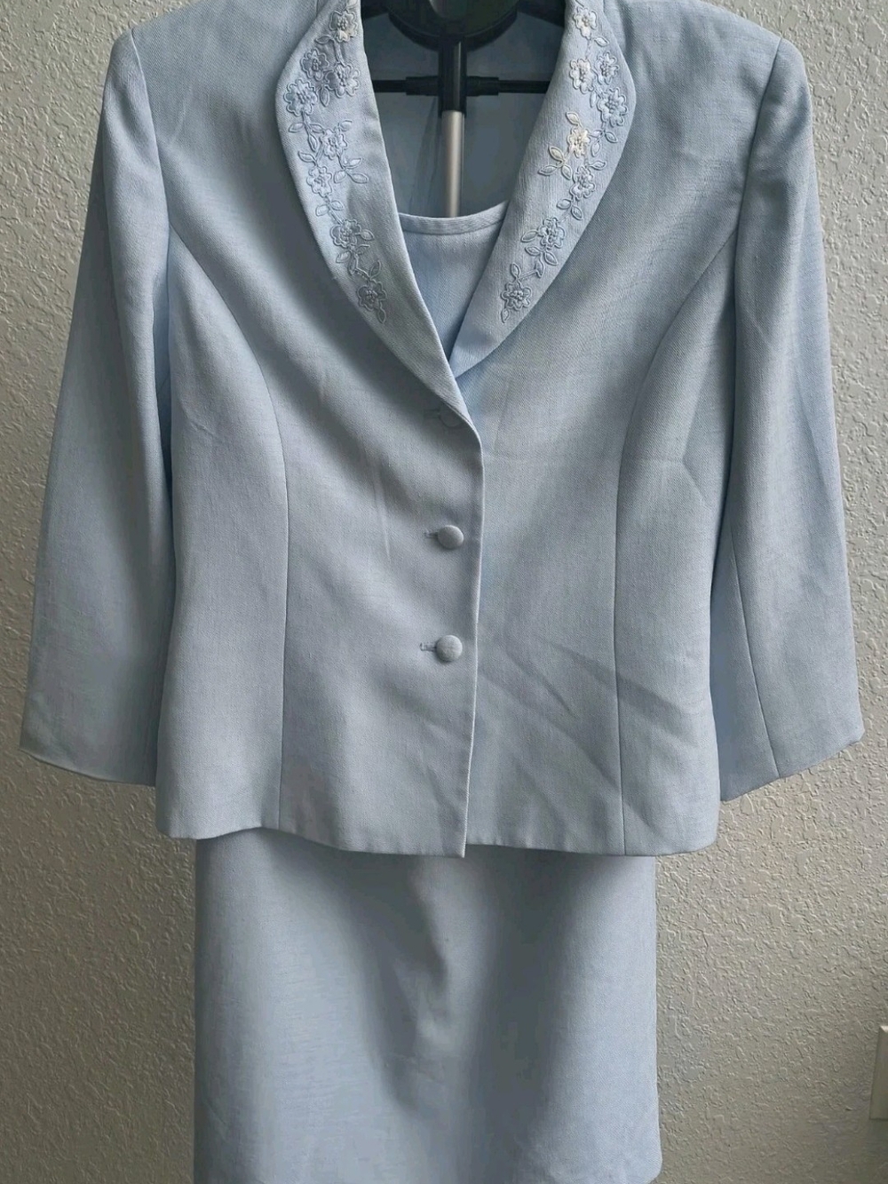 Kasper Womens 14 Powder Blue 2 Piece Dress Jacket Suit Embroidered Collar